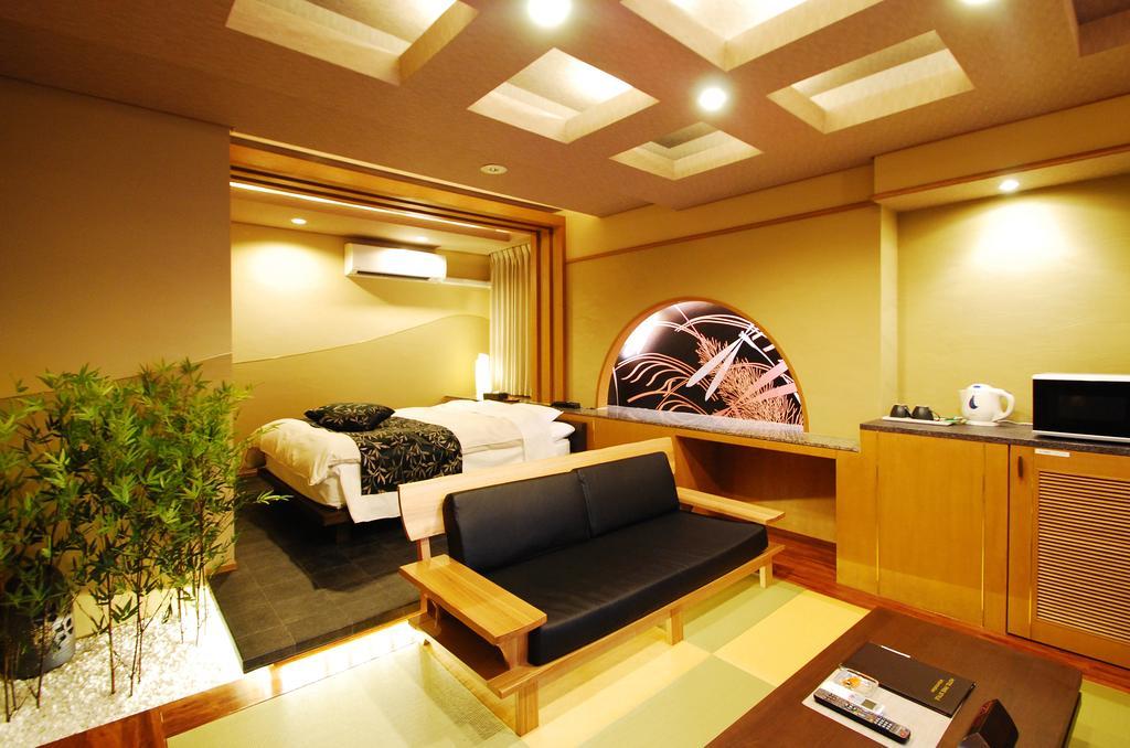 Hotel Free Style Okayama Bagian luar foto